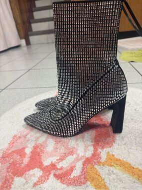 Wild Pair Black Rhinestone Grid Pointed Toe Ankle Boots